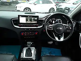 Used 2021 Kia Xceed First Edition Silver - Interior and Exterior details 13