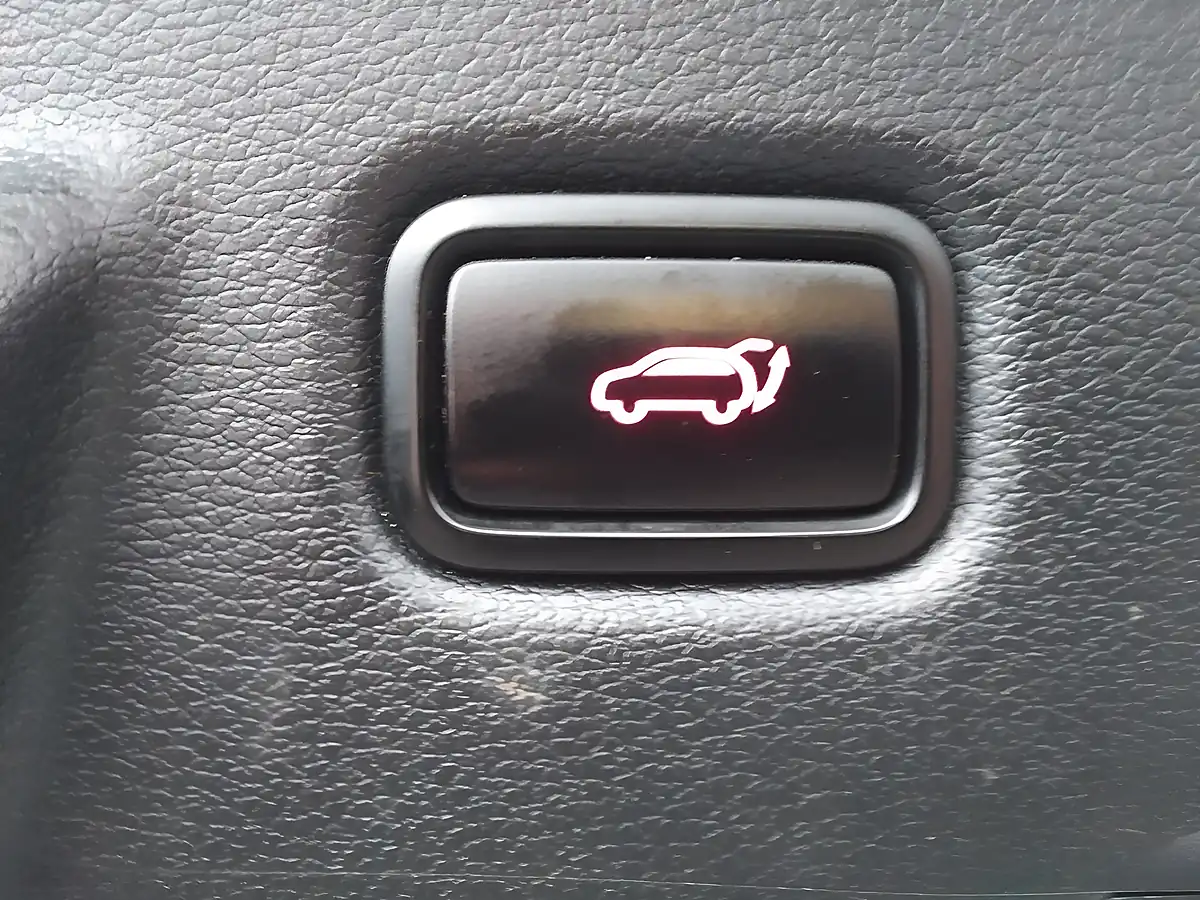 Used 2021 Kia Xceed First Edition Silver - Interior and Exterior details 19