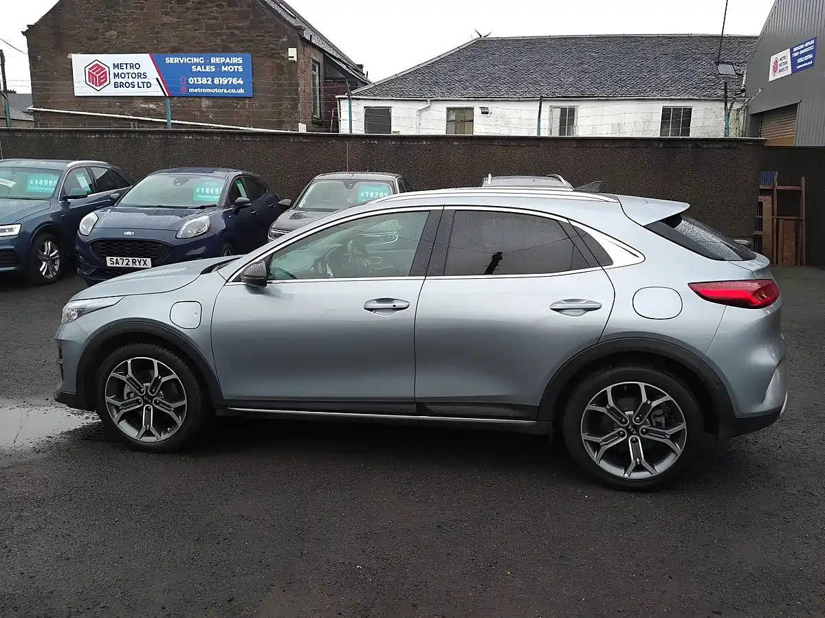 Used 2021 Kia Xceed First Edition Silver - Interior and Exterior details 2