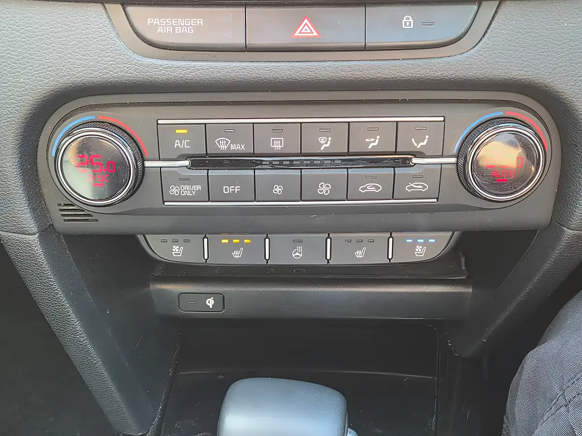 Used 2021 Kia Xceed First Edition Yellow - Interior and Exterior details 13