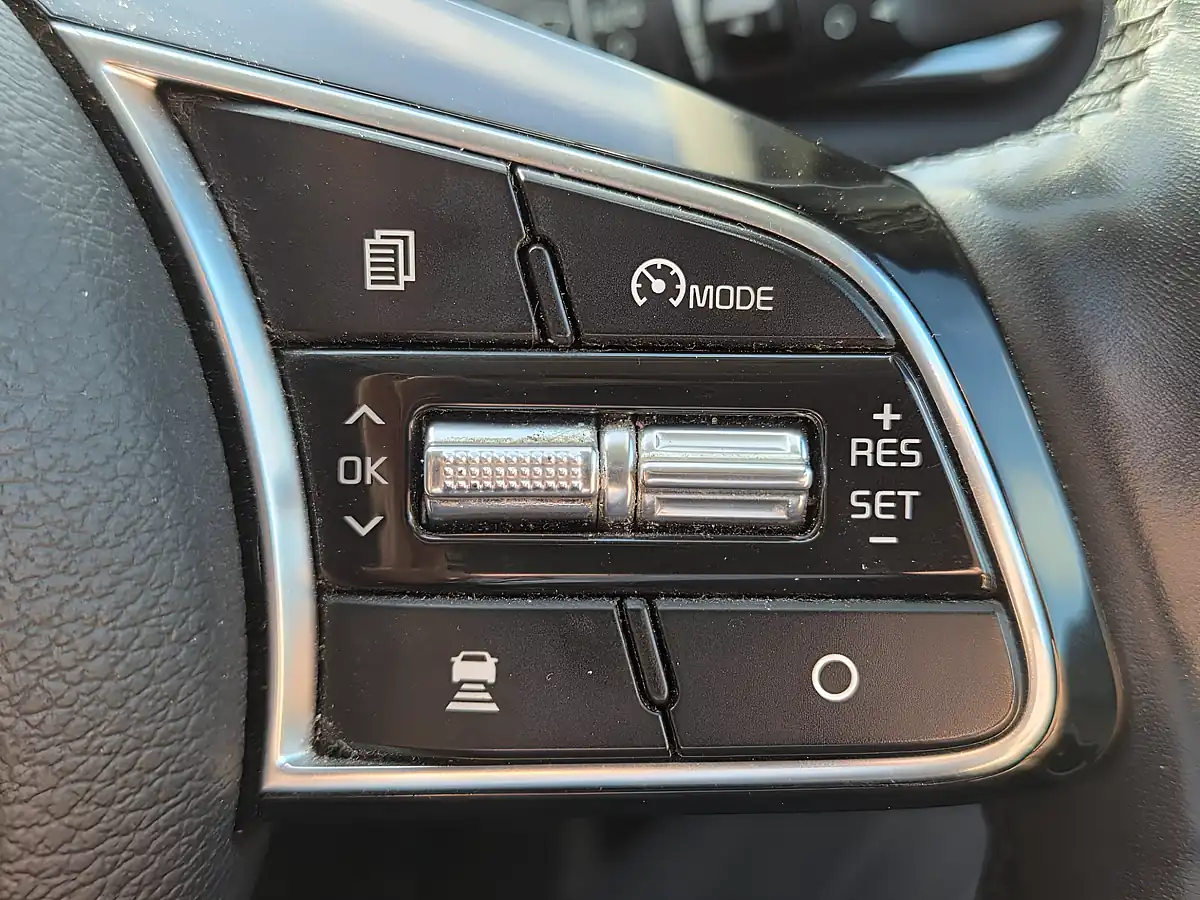 Used 2021 Kia Xceed First Edition Yellow - Interior and Exterior details 15