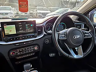 Used 2021 Kia Xceed First Edition Yellow - Interior and Exterior details 7