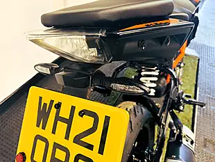 Used 2021 Ktm 125 Duke Naked Silver - Interior and Exterior details 3