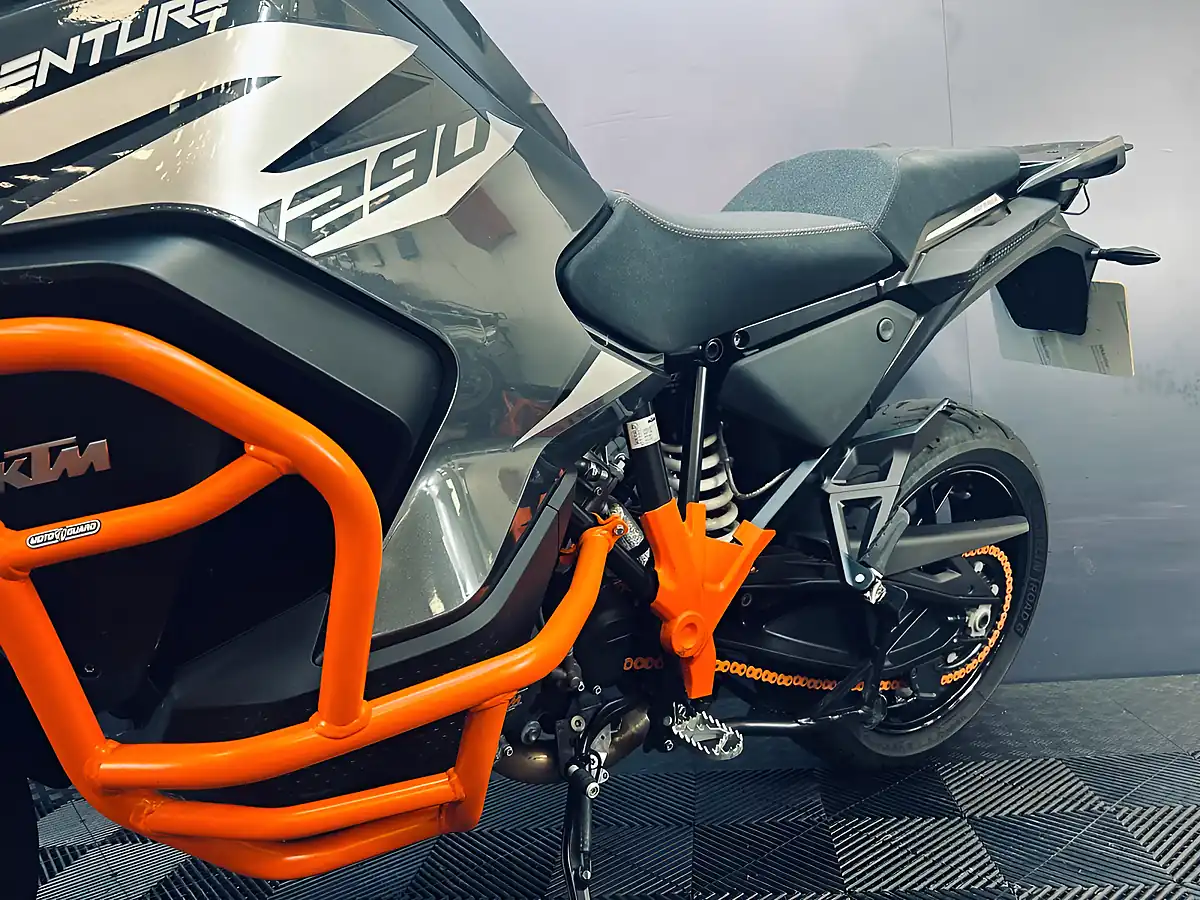 Used 2021 Ktm 1290 Super Adventure S Black - Interior and Exterior details 11