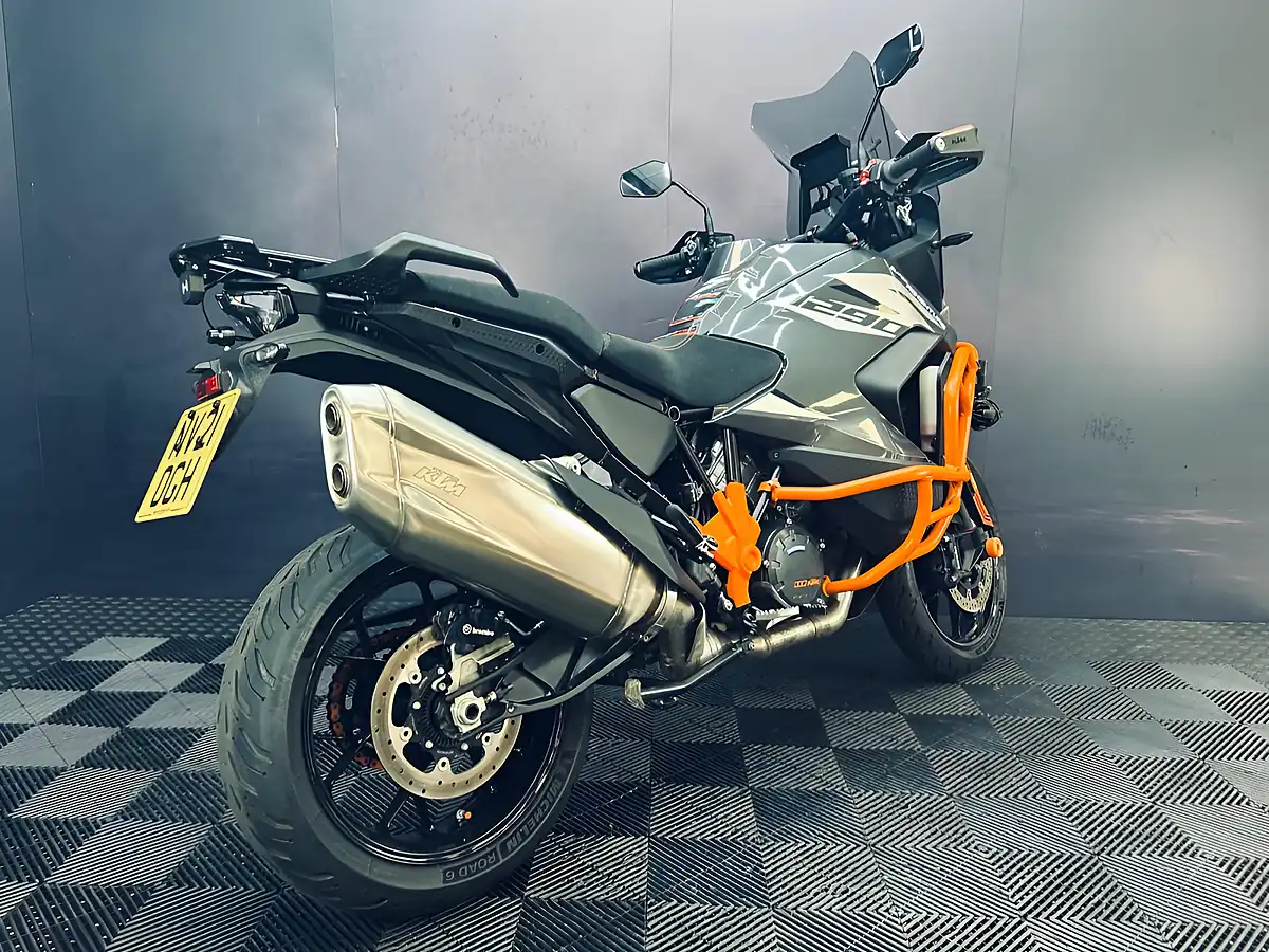 Used 2021 Ktm 1290 Super Adventure S Black - Interior and Exterior details 12