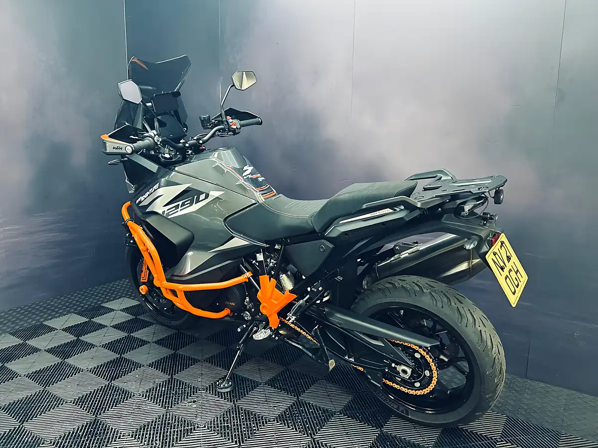 Used 2021 Ktm 1290 Super Adventure S Black - Interior and Exterior details 14