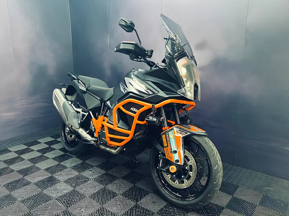 Used 2021 Ktm 1290 Super Adventure S Black - Interior and Exterior details 5