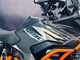 Used 2021 Ktm 1290 Super Adventure S Black - Interior and Exterior details 9