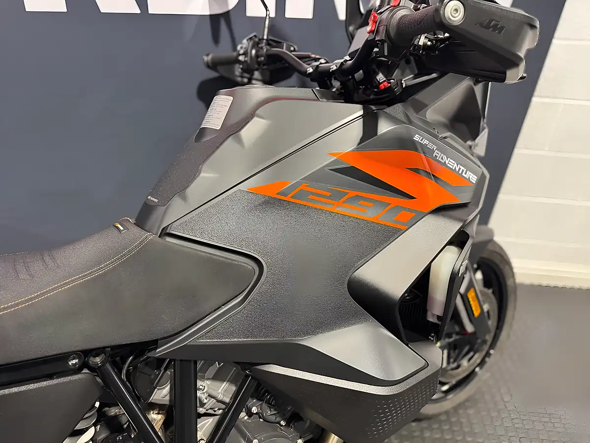 Used 2021 Ktm 1290 Super Adventure S - Interior and Exterior details 9