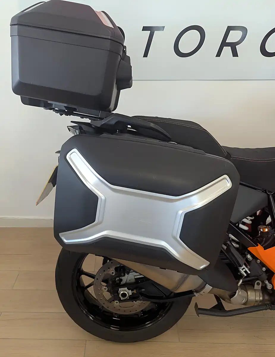 Used 2021 Ktm 1290 Super Adventure S S Orange - Interior and Exterior details 14