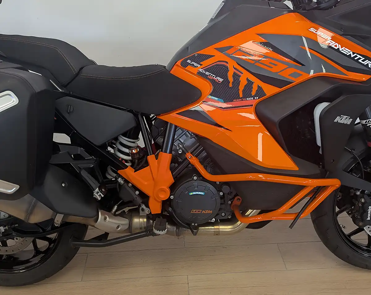 Used 2021 Ktm 1290 Super Adventure S S Orange - Interior and Exterior details 16