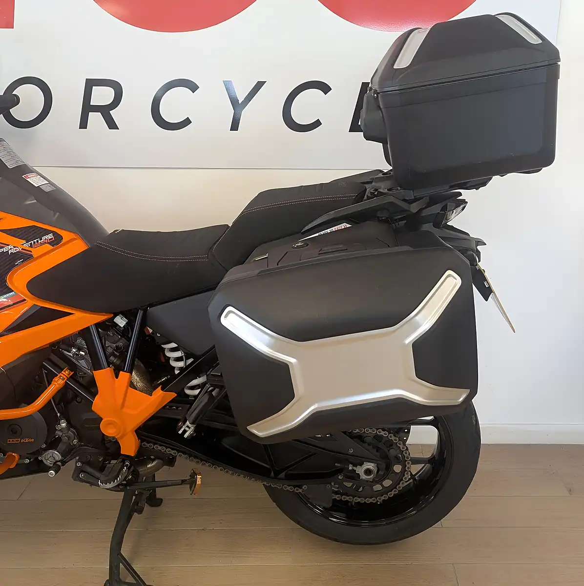 Used 2021 Ktm 1290 Super Adventure S S Orange - Interior and Exterior details 17