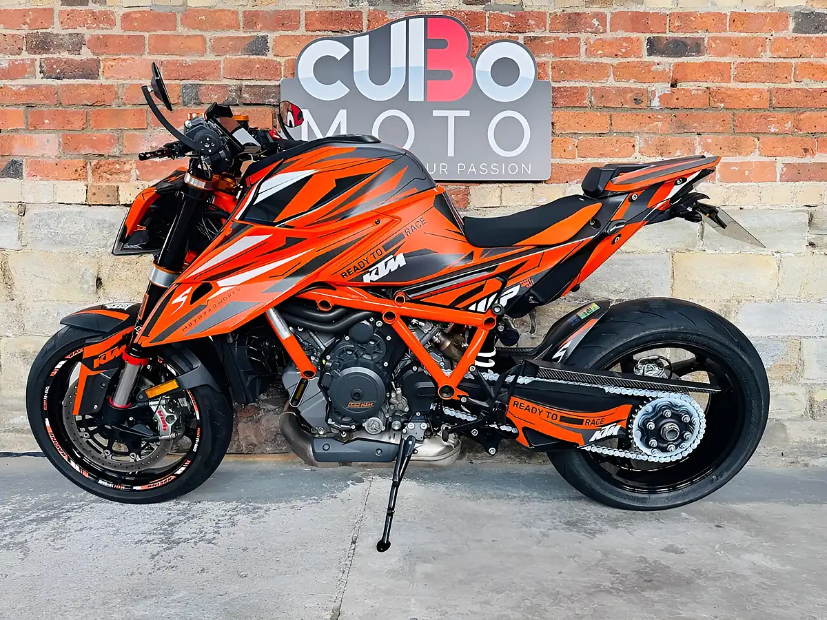 Used 2021 Ktm 1290 Super Duke R Tech Pack + Track Pack Orange - Interior and Exterior details 11