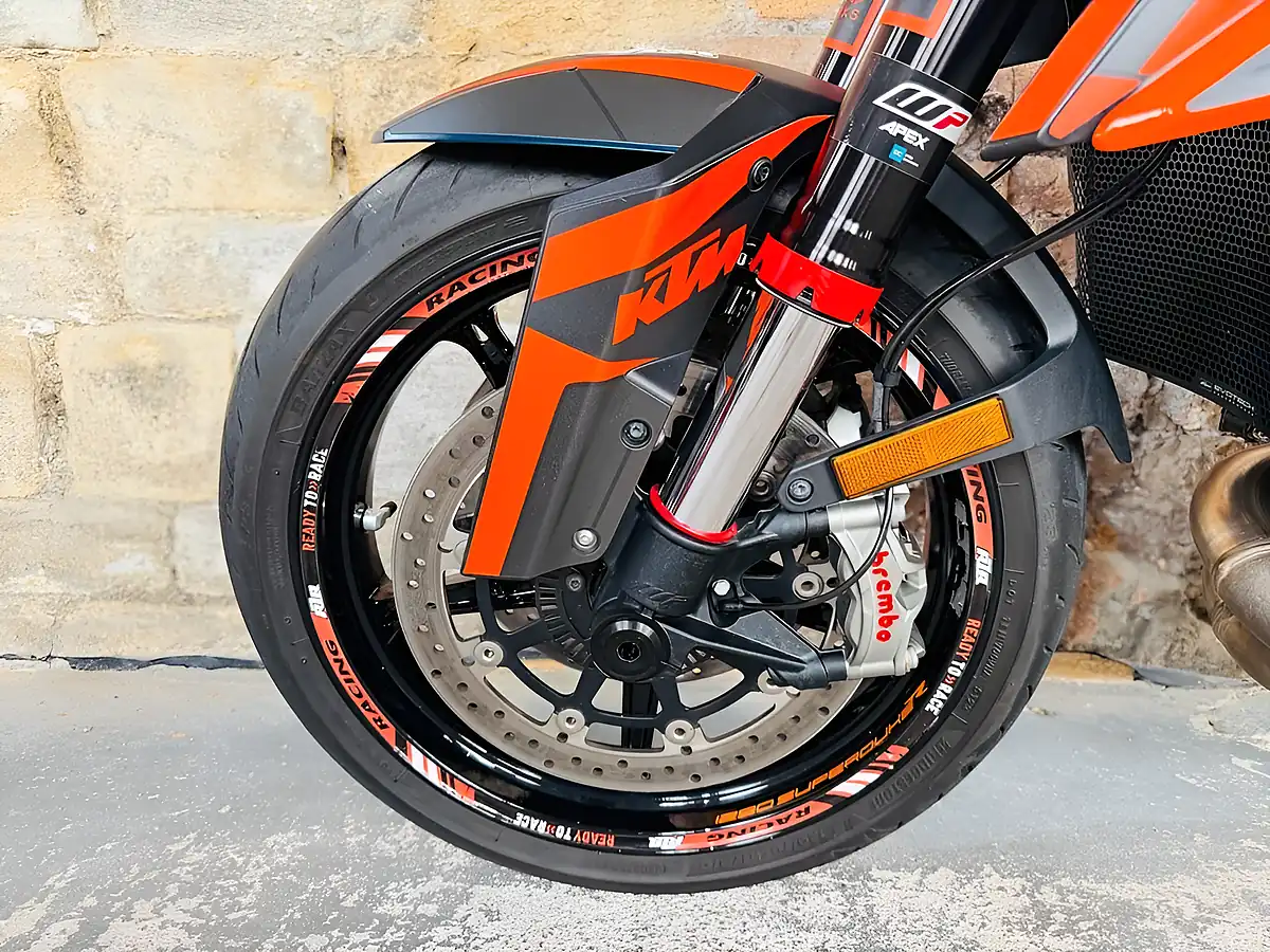 Used 2021 Ktm 1290 Super Duke R Tech Pack + Track Pack Orange - Interior and Exterior details 14