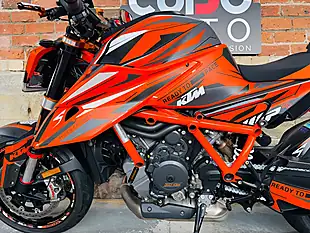 Used 2021 Ktm 1290 Super Duke R Tech Pack + Track Pack Orange - Interior and Exterior details 16