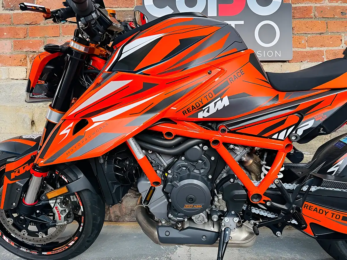 Used 2021 Ktm 1290 Super Duke R Tech Pack + Track Pack Orange - Interior and Exterior details 16