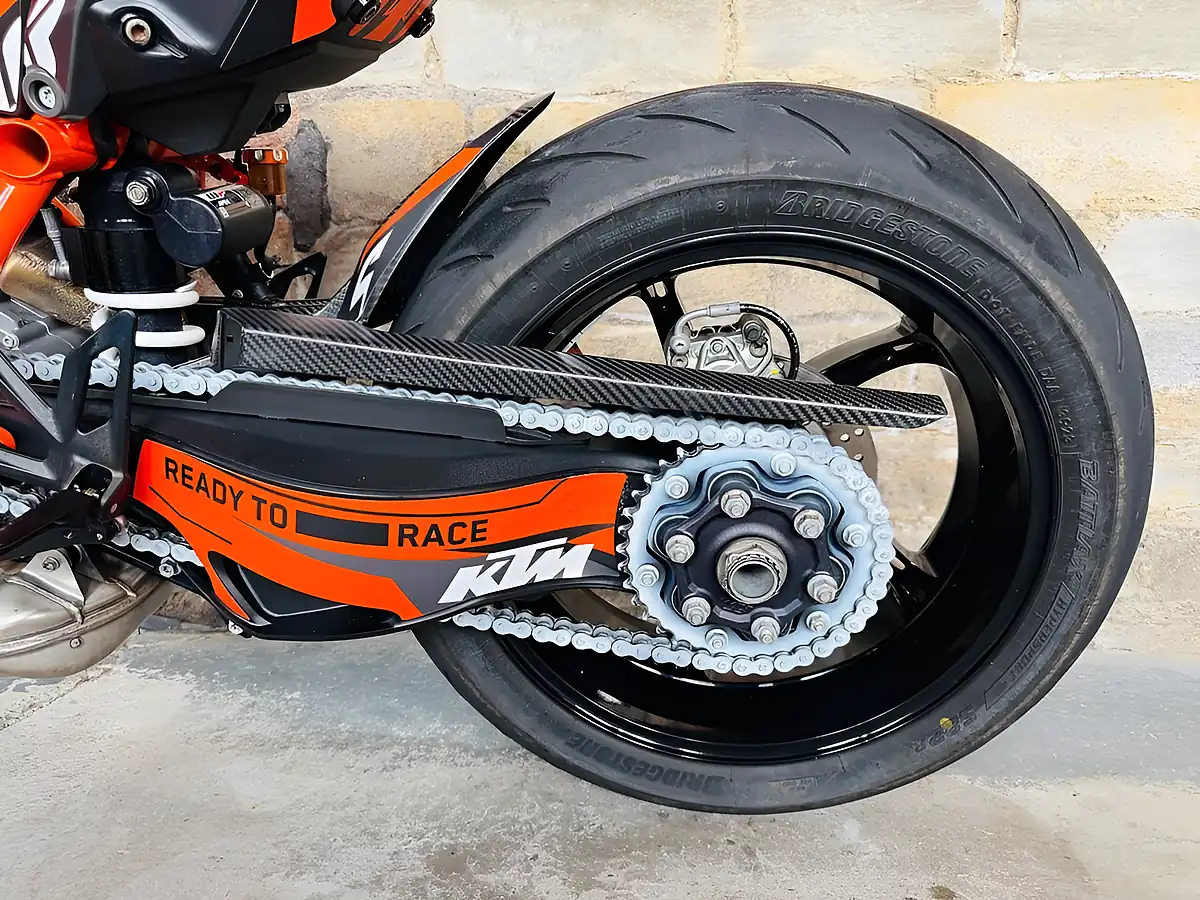 Used 2021 Ktm 1290 Super Duke R Tech Pack + Track Pack Orange - Interior and Exterior details 17