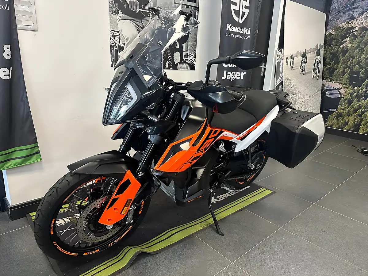 Used 2021 Ktm 790 Adventure Panniers Orange - Interior and Exterior details 12
