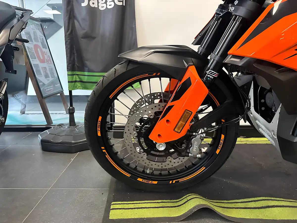 Used 2021 Ktm 790 Adventure Panniers Orange - Interior and Exterior details 13