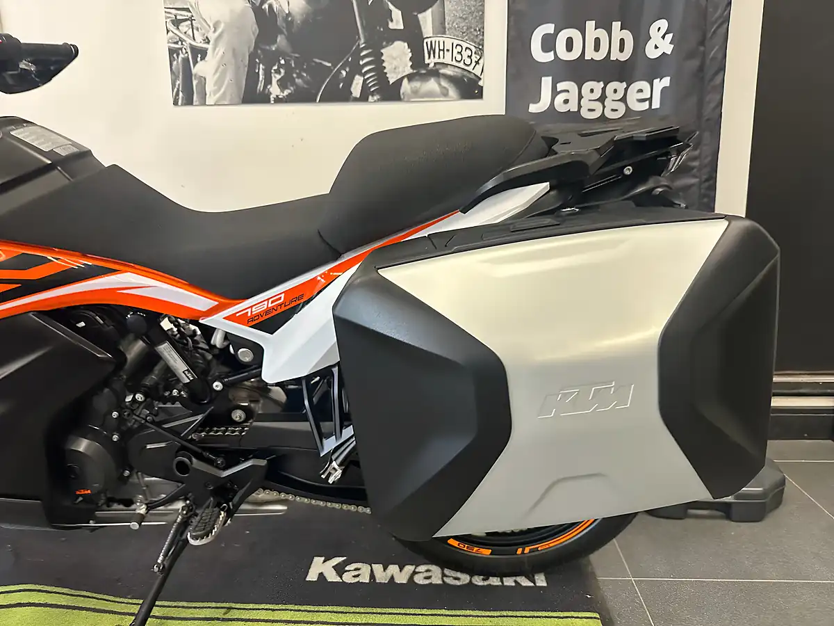 Used 2021 Ktm 790 Adventure Panniers Orange - Interior and Exterior details 17