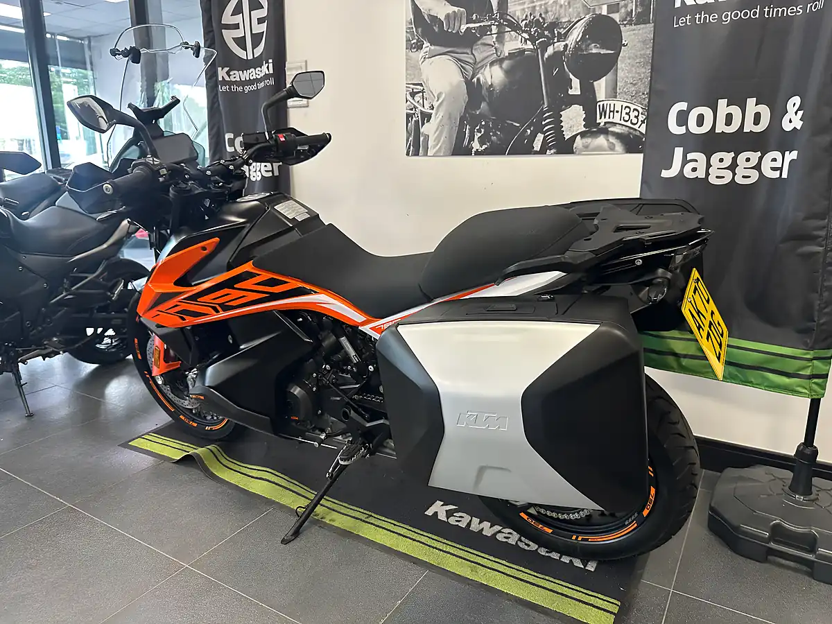 Used 2021 Ktm 790 Adventure Panniers Orange - Interior and Exterior details 19
