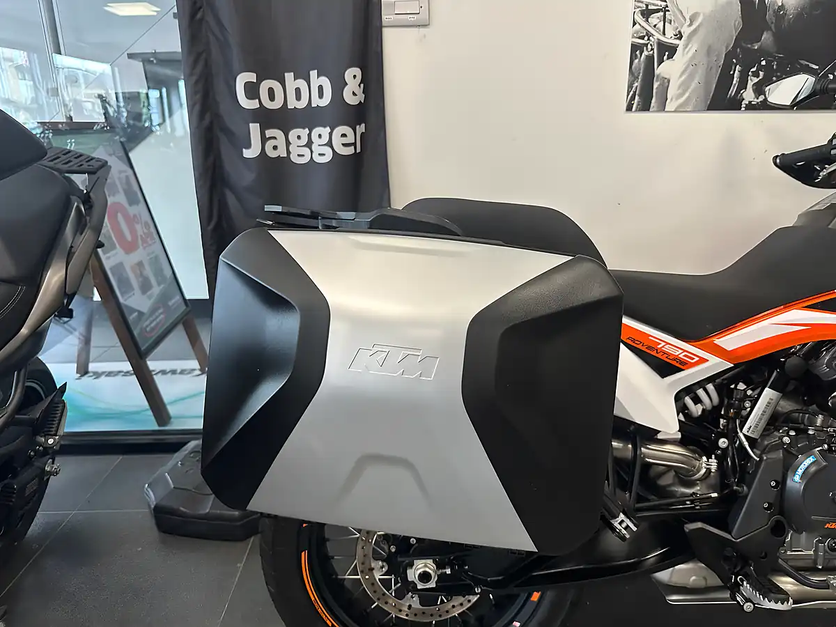 Used 2021 Ktm 790 Adventure Panniers Orange - Interior and Exterior details 3