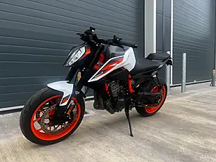 Used 2021 Ktm 890 Duke R White - Interior and Exterior details 14