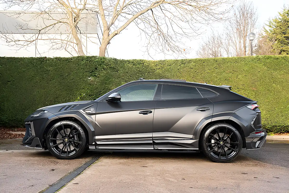 Used 2021 Lamborghini Urus Mansory Style Kit White - Interior and Exterior details 10