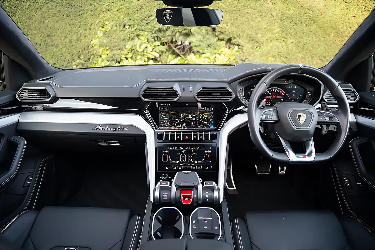 Used 2021 Lamborghini Urus Mansory Style Kit White - Interior and Exterior details 17