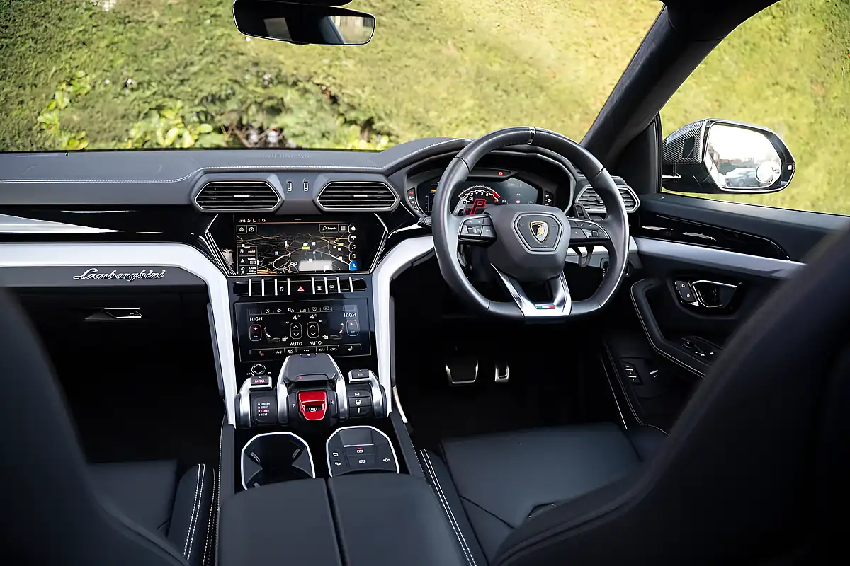 Used 2021 Lamborghini Urus Mansory Style Kit White - Interior and Exterior details 19