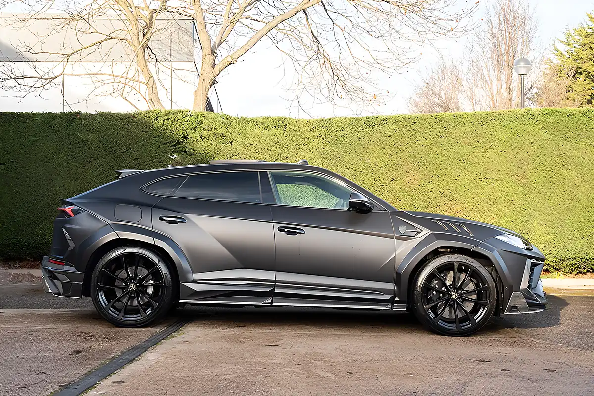 Used 2021 Lamborghini Urus Mansory Style Kit White - Interior and Exterior details 6