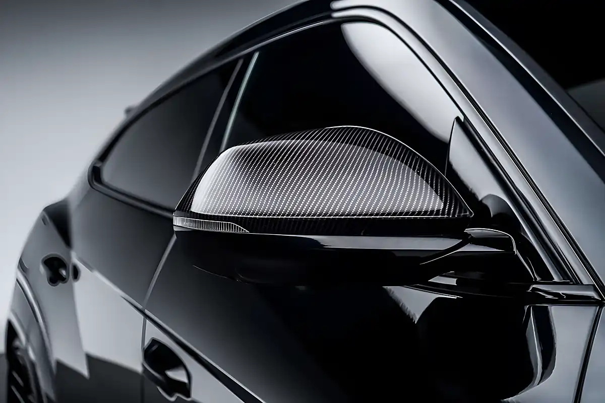 Used 2021 Lamborghini Urus Urban Nero Carbon Black - Interior and Exterior details 15