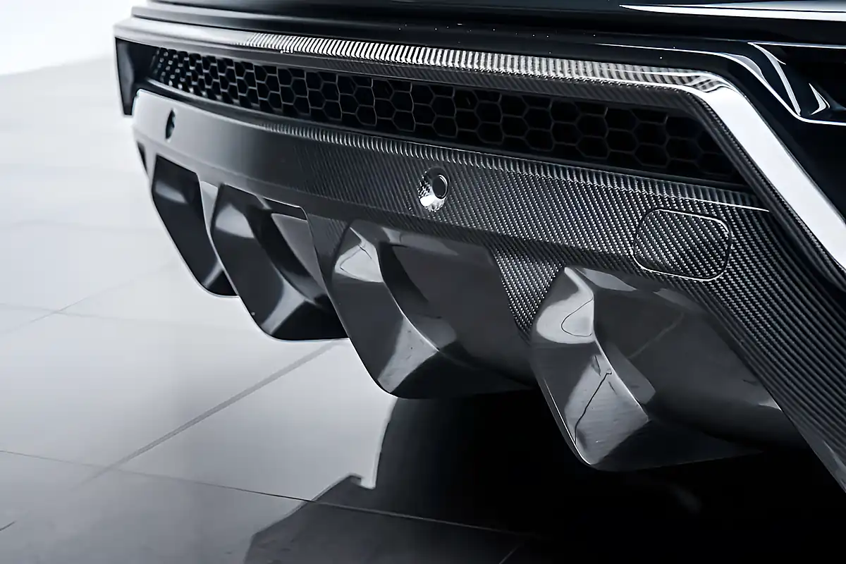 Used 2021 Lamborghini Urus Urban Nero Carbon Black - Interior and Exterior details 3