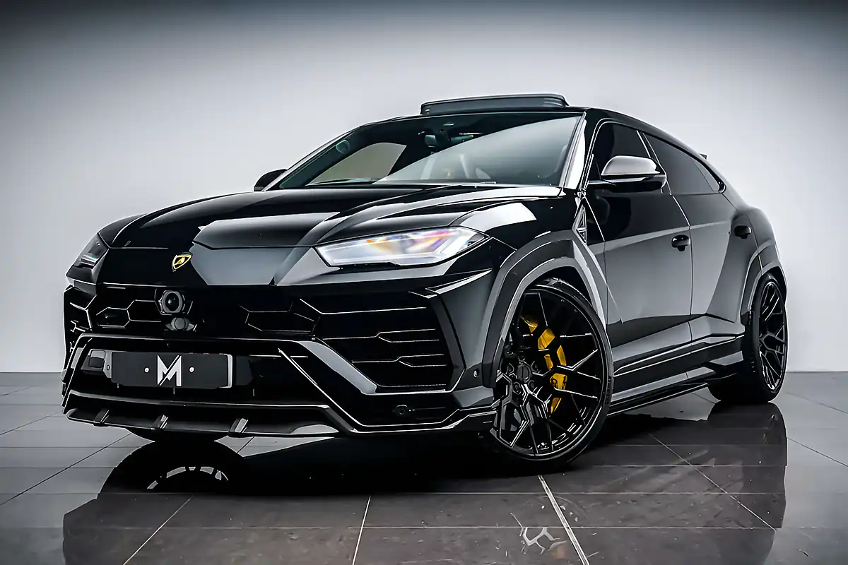 Used 2021 Lamborghini Urus Urban Nero Carbon Black - Interior and Exterior details 5