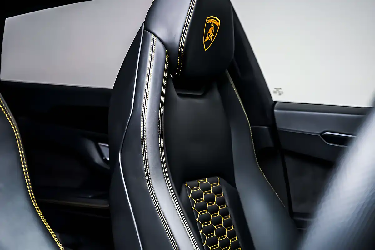 Used 2021 Lamborghini Urus Urban Nero Carbon Black - Interior and Exterior details 8
