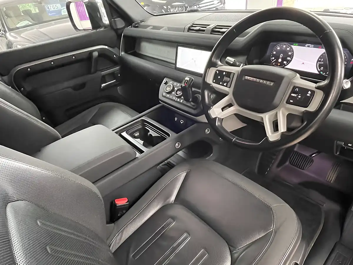 Used 2021 Land Rover Defender 110 S Eiger Grey - Interior and Exterior details 13