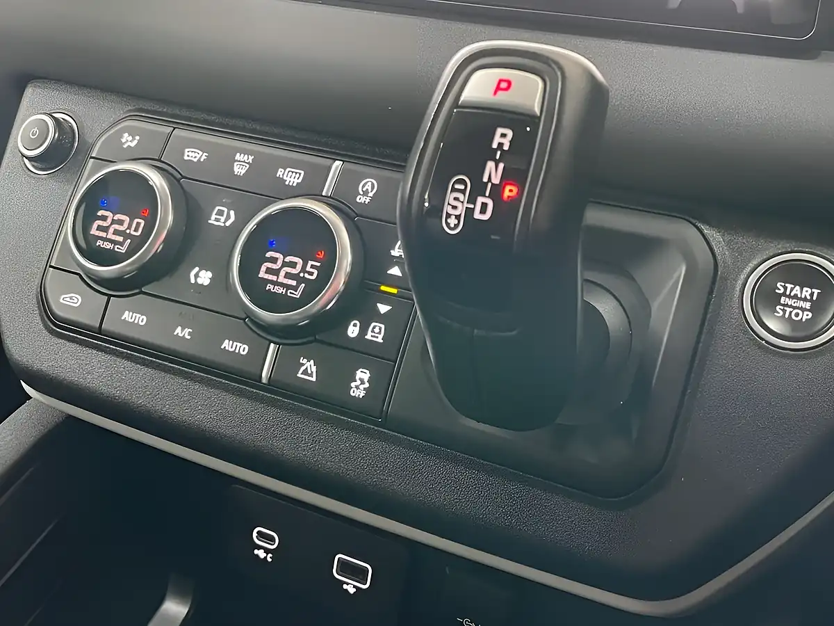 Used 2021 Land Rover Defender 110 S Eiger Grey - Interior and Exterior details 20