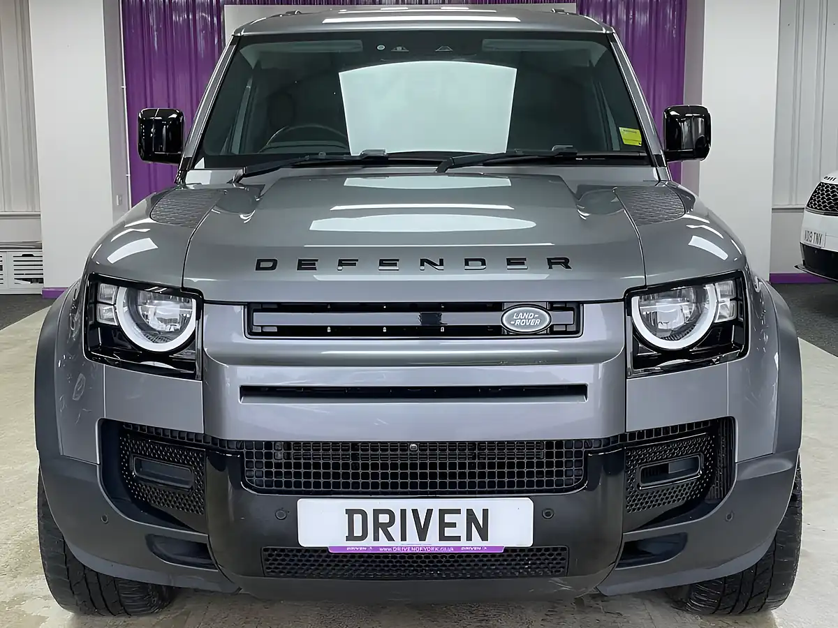 Used 2021 Land Rover Defender 110 S Eiger Grey - Interior and Exterior details 6