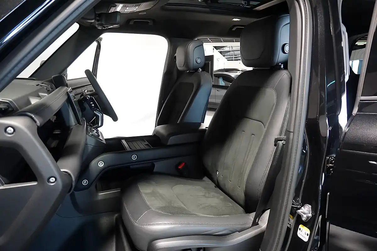Used 2021 Land Rover Defender 110 Santorini Black - Interior and Exterior details 16