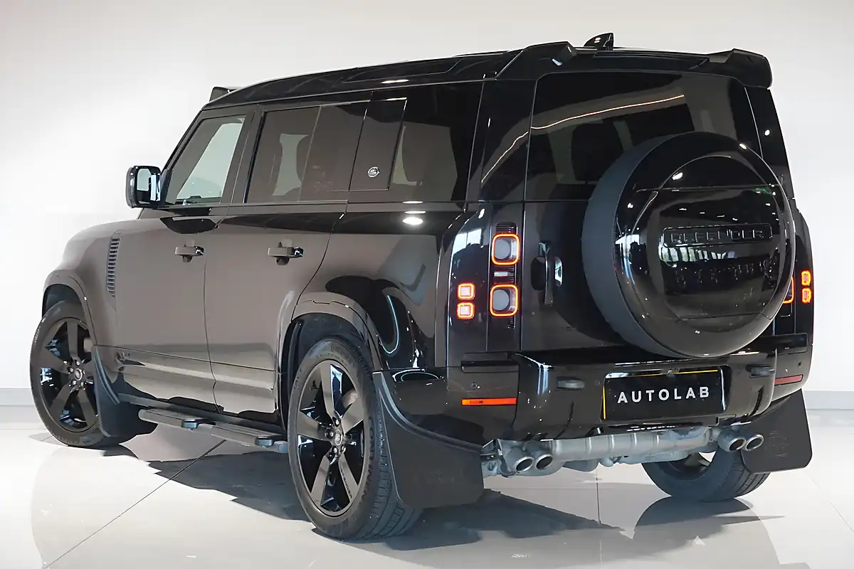 Used 2021 Land Rover Defender 110 Santorini Black - Interior and Exterior details 3