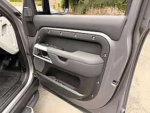 Used 2021 Land Rover Defender 110 Se Eiger Grey - Interior and Exterior details 14