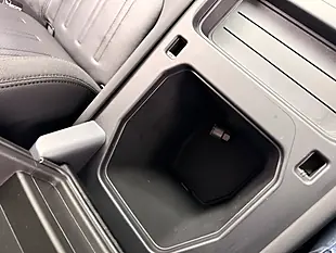 Used 2021 Land Rover Defender 110 Se Eiger Grey - Interior and Exterior details 18
