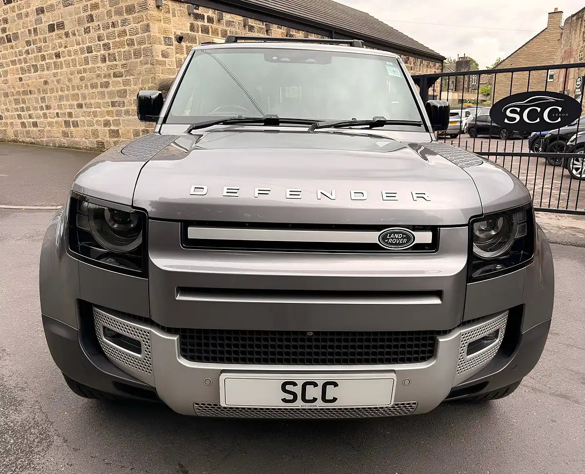 Used 2021 Land Rover Defender 110 Se Eiger Grey - Interior and Exterior details 7