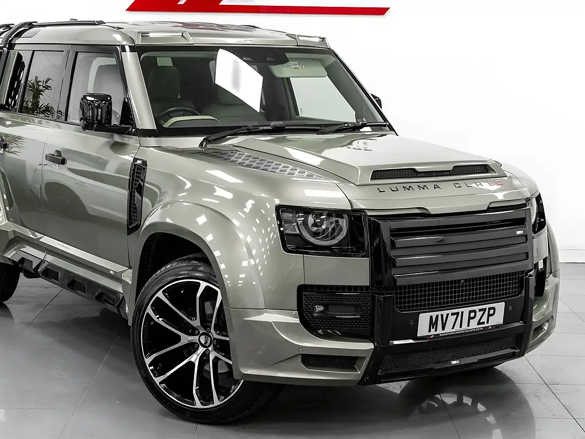 Used 2021 Land Rover Defender 110 X-Dynamic Hse Pangea Green Metallic - Interior and Exterior details 10