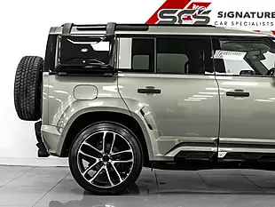 Used 2021 Land Rover Defender 110 X-Dynamic Hse Pangea Green Metallic - Interior and Exterior details 12