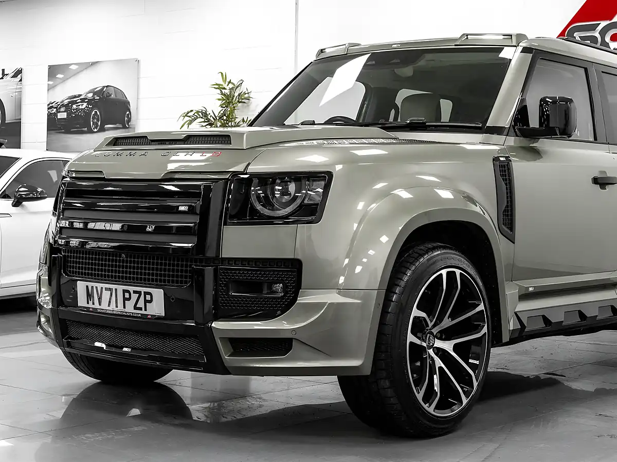 Used 2021 Land Rover Defender 110 X-Dynamic Hse Pangea Green Metallic - Interior and Exterior details 16