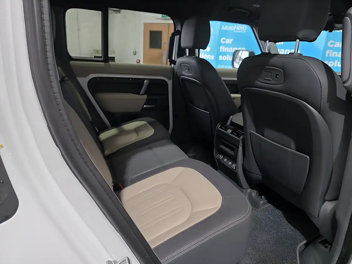 Used 2021 Land Rover Defender 110 X-Dynamic S White - Interior and Exterior details 17