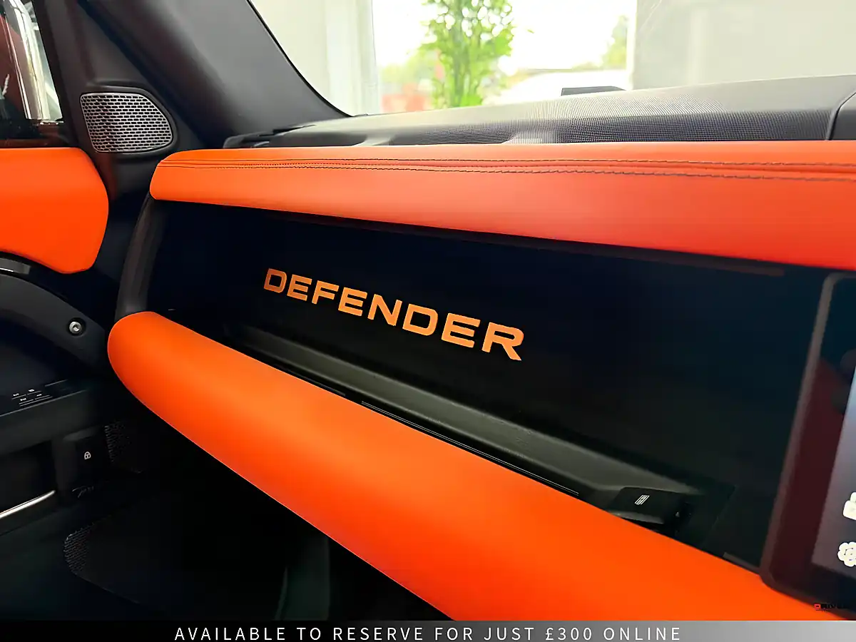 Used 2021 Land Rover Defender 110 X-Dynamic Se Black - Interior and Exterior details 16