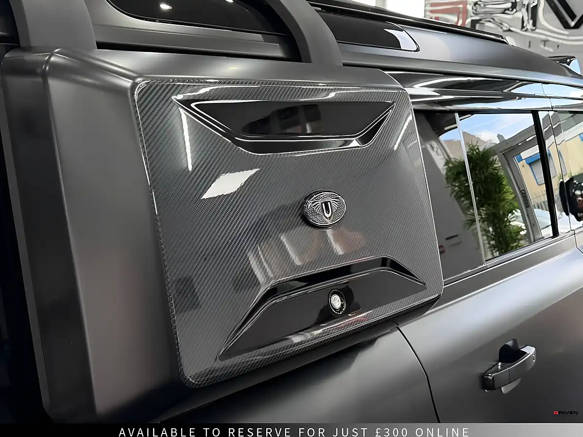 Used 2021 Land Rover Defender 110 X-Dynamic Se Black - Interior and Exterior details 19