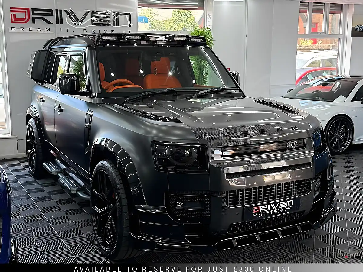 Used 2021 Land Rover Defender 110 X-Dynamic Se Black - Interior and Exterior details 9
